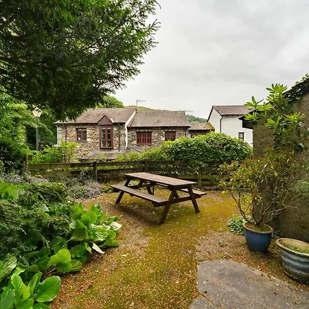 Altar End * 安布尔塞德