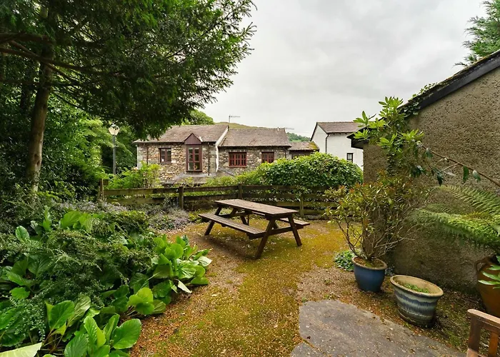 Altar End * 安布尔塞德